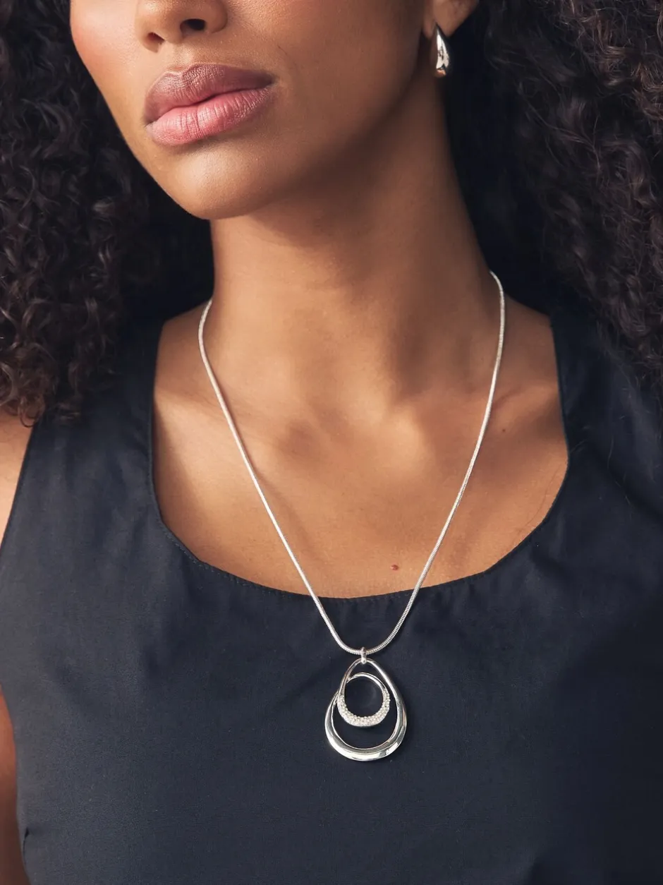 Sieraden*Next - Ketting met ovale gedraaide hanger Zilverkleurig