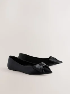 Lage Schoenen|Next - Ballerina's met spitse neus en strik Zwart