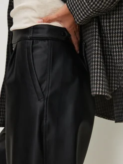 Broeken*Next - Broek met benen van imitatieleer Zwart