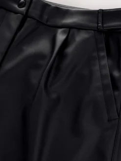 Broeken*Next - Broek met benen van imitatieleer Zwart