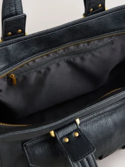 Tassen En Portemonnees|Next - Charm Buckle Hand Held Bag Zwart
