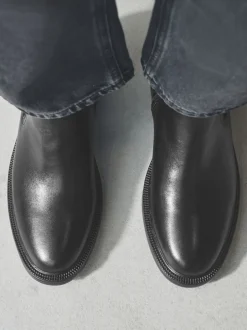 Ruimvallend En Extraruimvallend*Next - Chelsea Boots met gesp Zwart