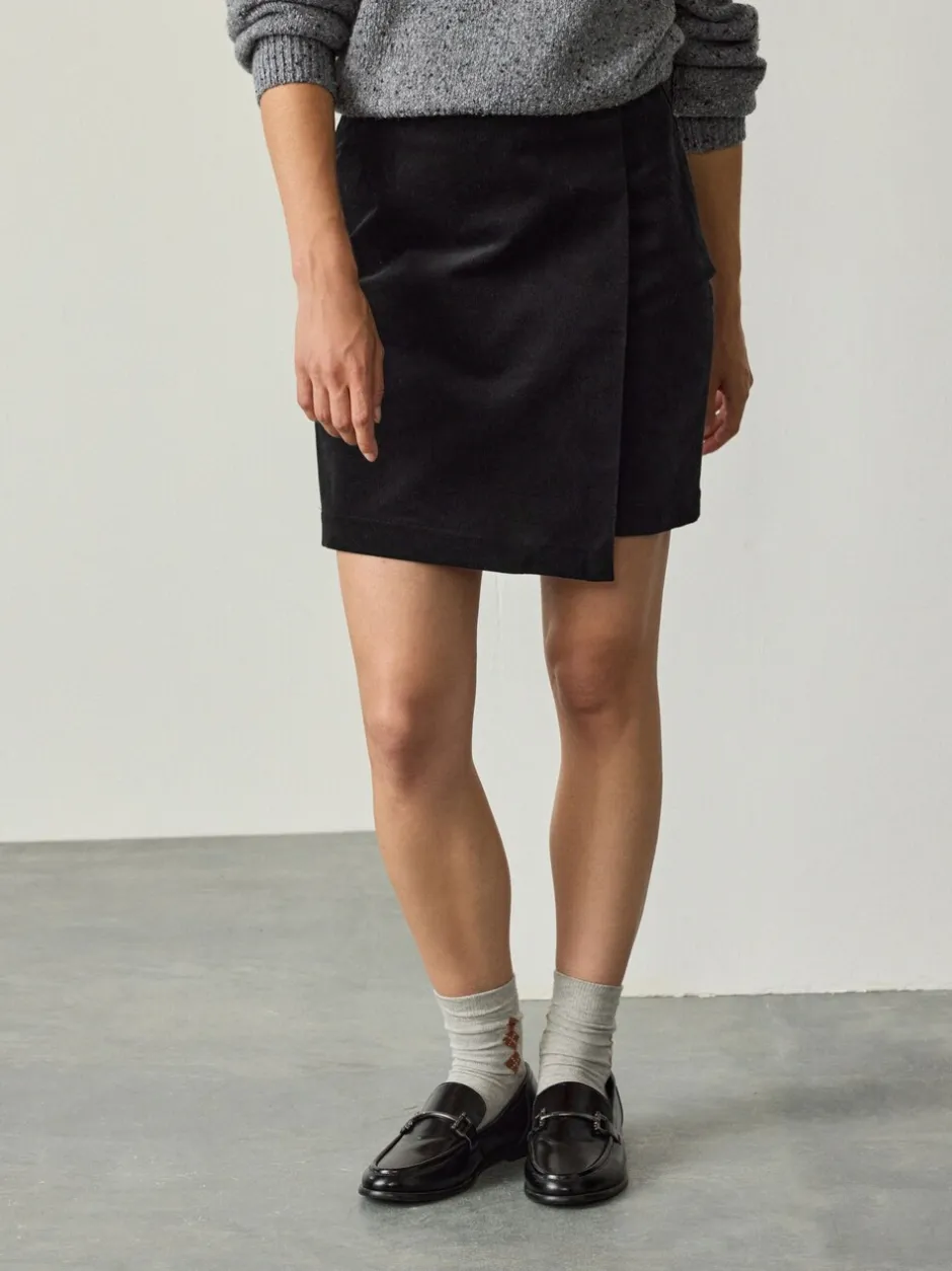 Rokken*Next - Corduroy mini-wikkelrok Zwart