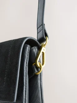Tassen En Portemonnees|Next - Crossbodytas met imitatie krokodillenleer Zwart