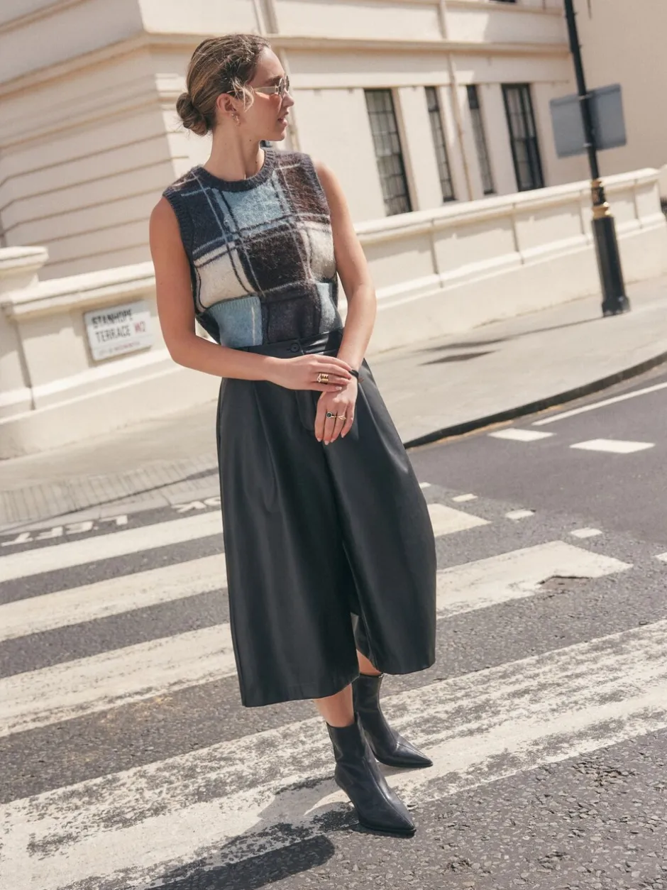 Broeken*Next - Faux Leather Jort Trousers Zwart