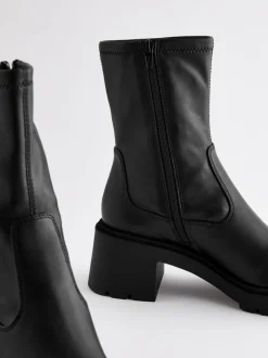 Ruimvallend En Extraruimvallend|Next Zwart - Forever Comfort® - Enkellange soklaarzen met grove zool