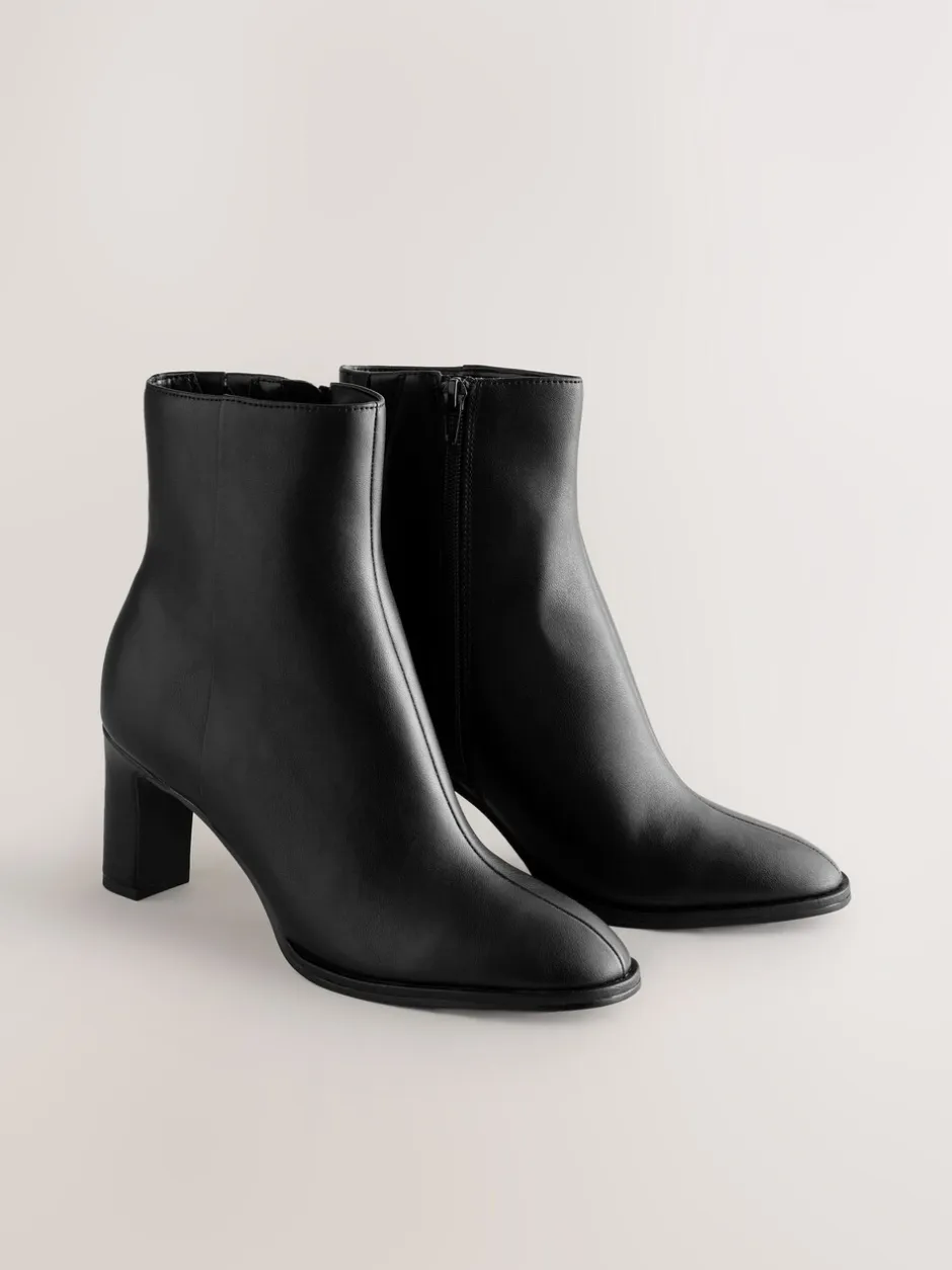 Ruimvallend En Extraruimvallend*Next - Forever Comfort® - Enkellaarzen met blokhak Zwart