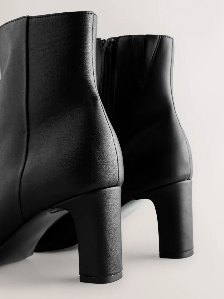 Ruimvallend En Extraruimvallend*Next - Forever Comfort® - Enkellaarzen met blokhak Zwart
