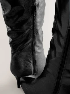 Boots*Next - Forever Comfort® - Kniehoge laarzen met spitse neus en slappe hak Zwart