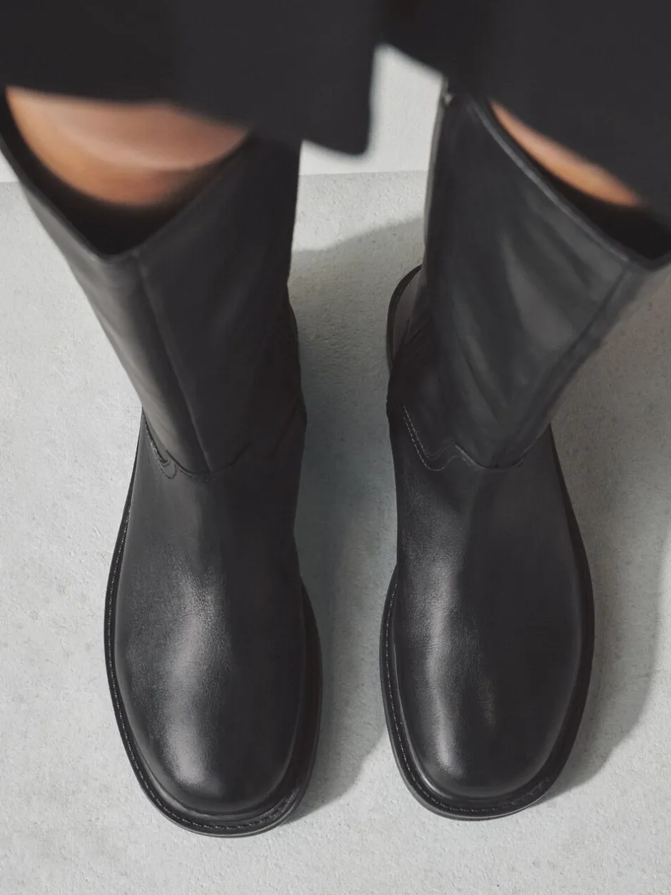 Ruimvallend En Extraruimvallend|Boots|Next - Forever Comfort® leren kniehoge laarzen met ronde neus en plateauzool Zwart