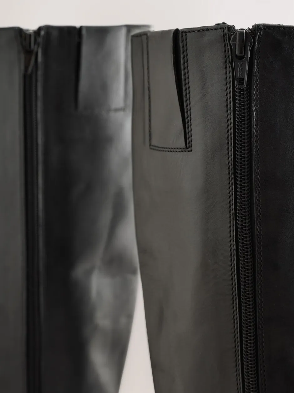 Ruimvallend En Extraruimvallend|Boots|Next - Forever Comfort® leren kniehoge laarzen met ronde neus en plateauzool Zwart