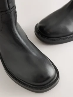 Ruimvallend En Extraruimvallend|Boots|Next - Forever Comfort® leren kniehoge laarzen met ronde neus en plateauzool Zwart