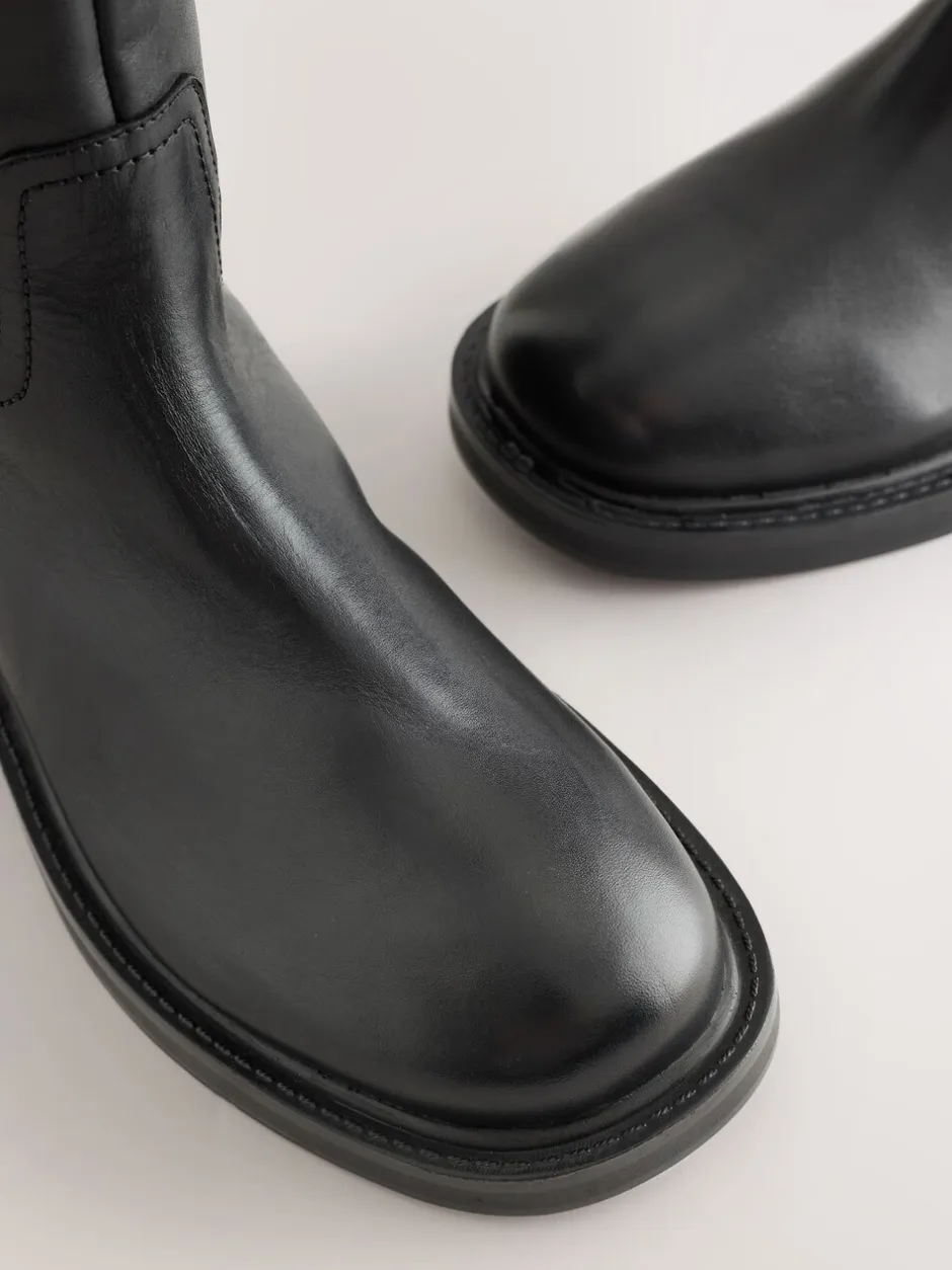Ruimvallend En Extraruimvallend|Boots|Next - Forever Comfort® leren kniehoge laarzen met ronde neus en plateauzool Zwart