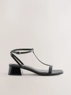 Ruimvallend En Extraruimvallend|Schoenen Met Hakken*Next - Forever Comfort® sandalen met lage blokhak en bandjes Zwart