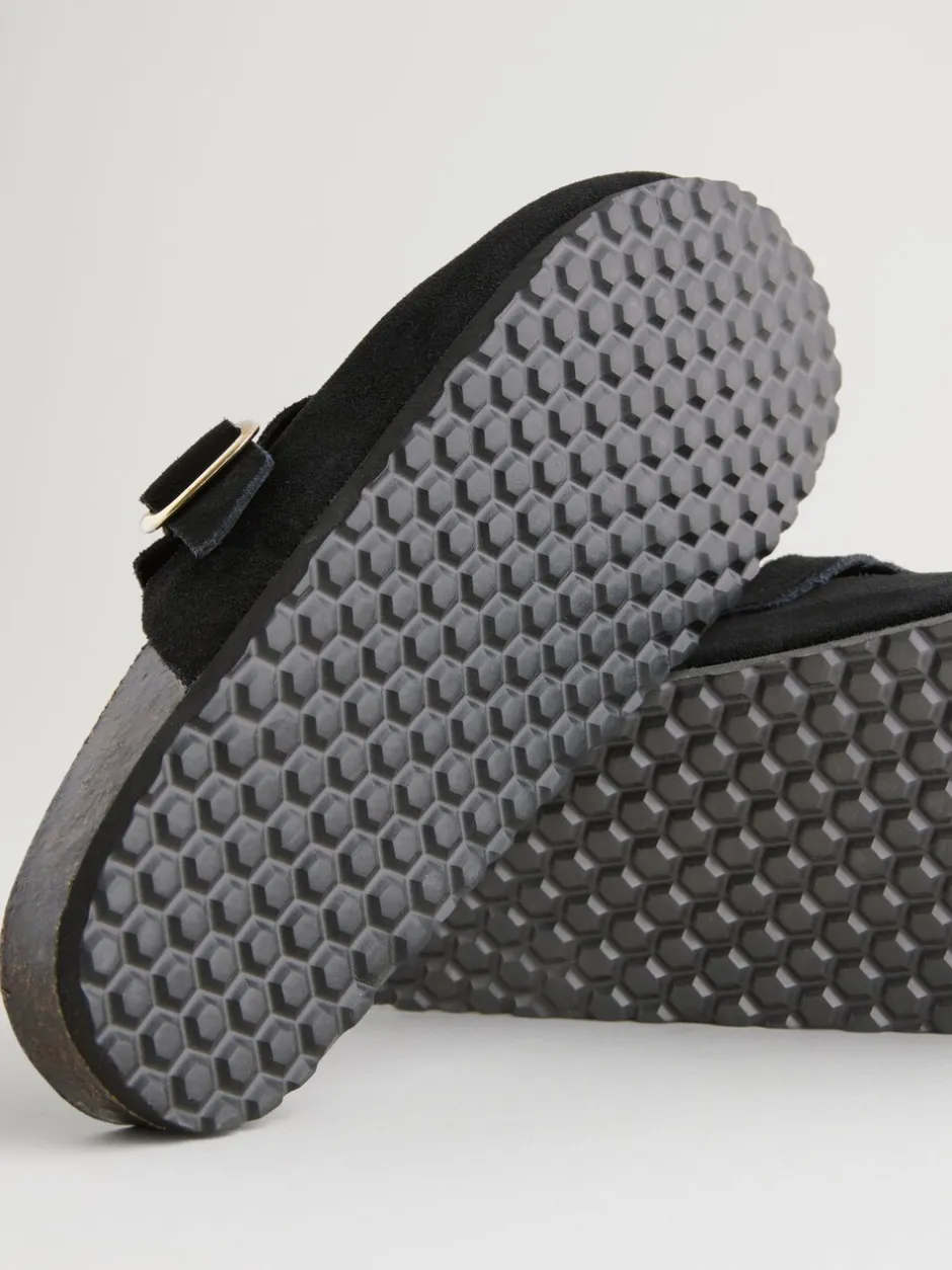 Lage Schoenen|Next - Klompen met leren voetbed Zwart