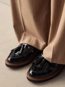 Lage Schoenen*Next - Lakleren instappers met kwastjes en dikke zool Zwart