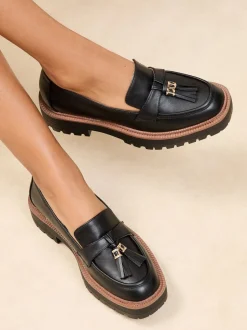 Ruimvallend En Extraruimvallend|Lage Schoenen|Lipsy - Chunky Snaffle Trim Detail Faux Leather Loafers Zwart