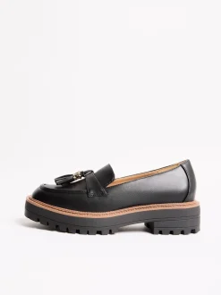 Ruimvallend En Extraruimvallend|Lage Schoenen|Lipsy - Chunky Snaffle Trim Detail Faux Leather Loafers Zwart