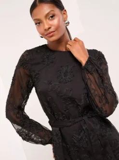 Jurken*Lipsy - 3D Lace Long Sleeve Mini Dress Zwart