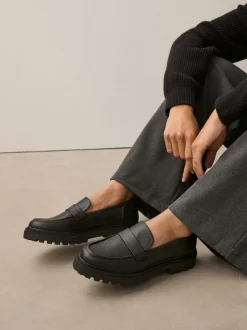 Ruimvallend En Extraruimvallend|Lage Schoenen|Next - Loafers met dikke zool Zwart