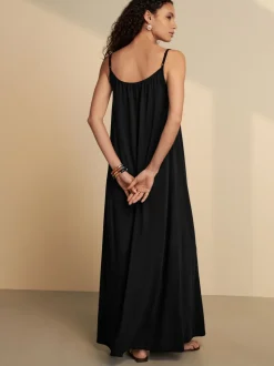 Jurken*Next - Maxi Lengte Trapeze Vorm met Ruched Hals Dunne Vest Jurk Zwart
