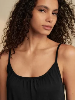 Jurken*Next - Maxi Lengte Trapeze Vorm met Ruched Hals Dunne Vest Jurk Zwart