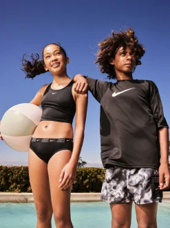 Badkleding|Nike - bikiniset met gekruiste bandjes en logobies Zwart