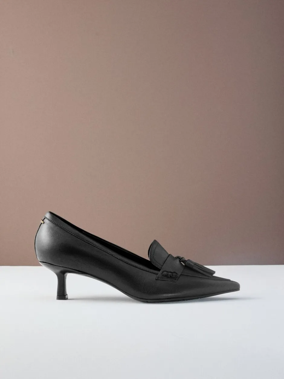 Schoenen Met Hakken|Next - Premium Leather With Motionflex Point Toe Tassel Heels Loafers Zwart