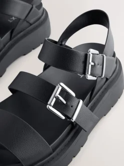 Ruimvallend En Extraruimvallend|Next - Sandalen met dikke zool en gesp Zwart