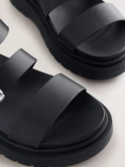 Ruimvallend En Extraruimvallend|Next - Sandalen met dikke zool en gesp Zwart