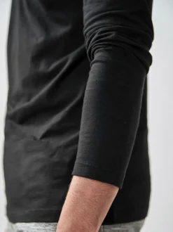 T-Shirts En Hemden*Next - Slim Fit - T-shirt met lange mouwen en ronde hals Zwart