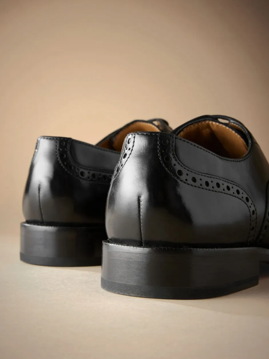 Schoenen|Formele Schoenen*Next - Standaard pasvorm - Signature Italiaans leren brogues met gevleugelde neus Zwart