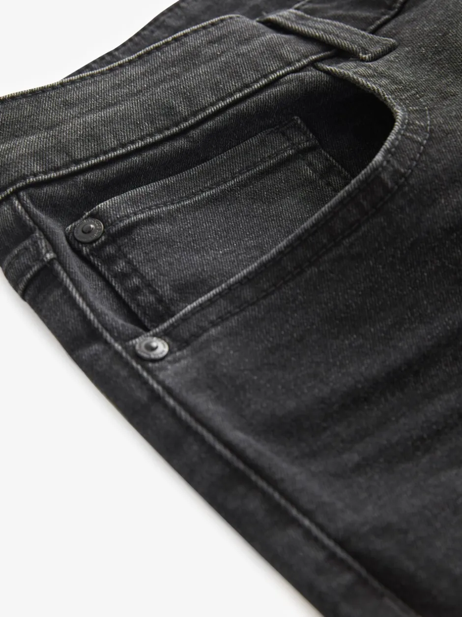 Jeans*Next - Straight-fit Essential stretchy jeans met rechte pasvorm Zwart