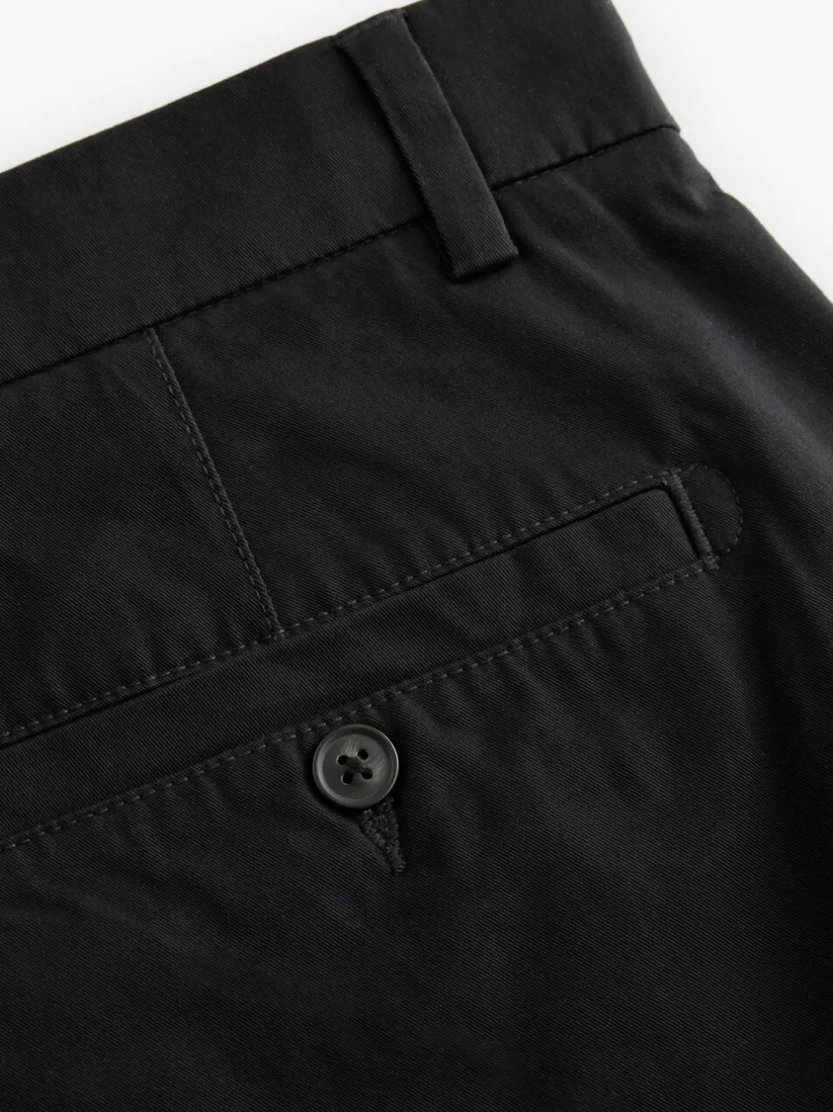 Shorts*Next - Strakke Pasvorm - Chinoshort met stretch Zwart
