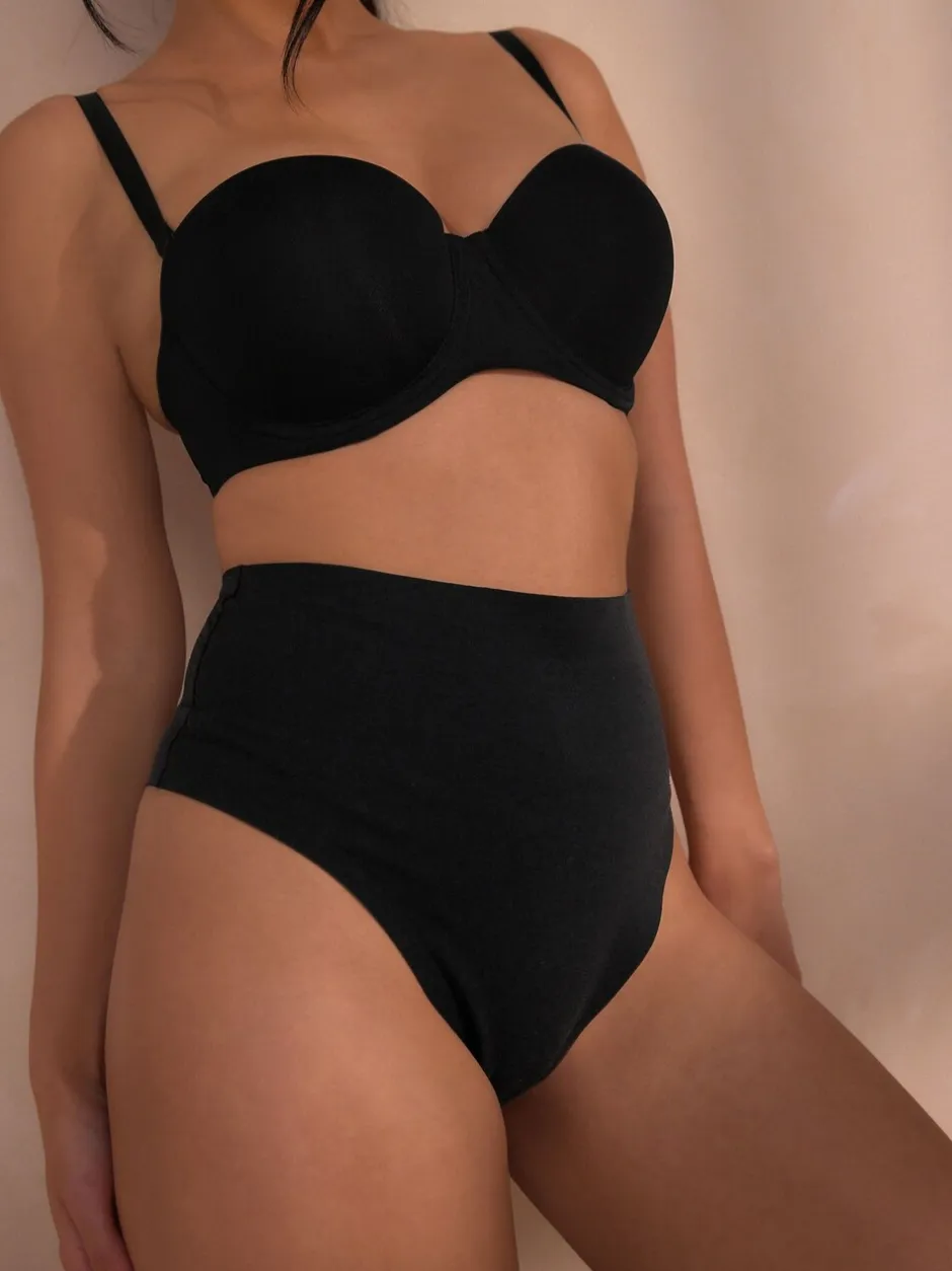 Shapewear*Next - Vormgevend slipje met buikcorrectie van premium katoenmix Zwart