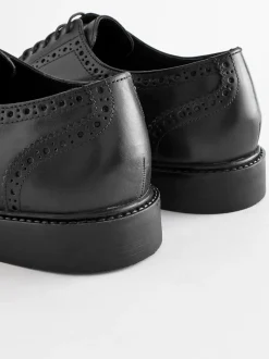 Schoenen|Formele Schoenen|Next - Wijde pasvorm - Leren derby-brogues Zwart