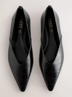 Lage Schoenen*Next - Premium Leather Pointed Toe Ballerinas Zwart krokodil-effect