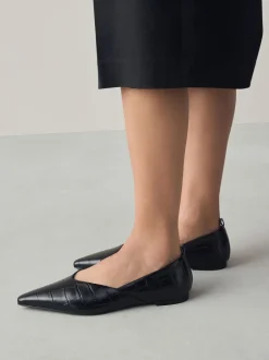 Lage Schoenen*Next - Premium Leather Pointed Toe Ballerinas Zwart krokodil-effect