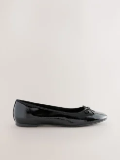 Lage Schoenen|Next - Ballerina's met ronde neus Zwart lak