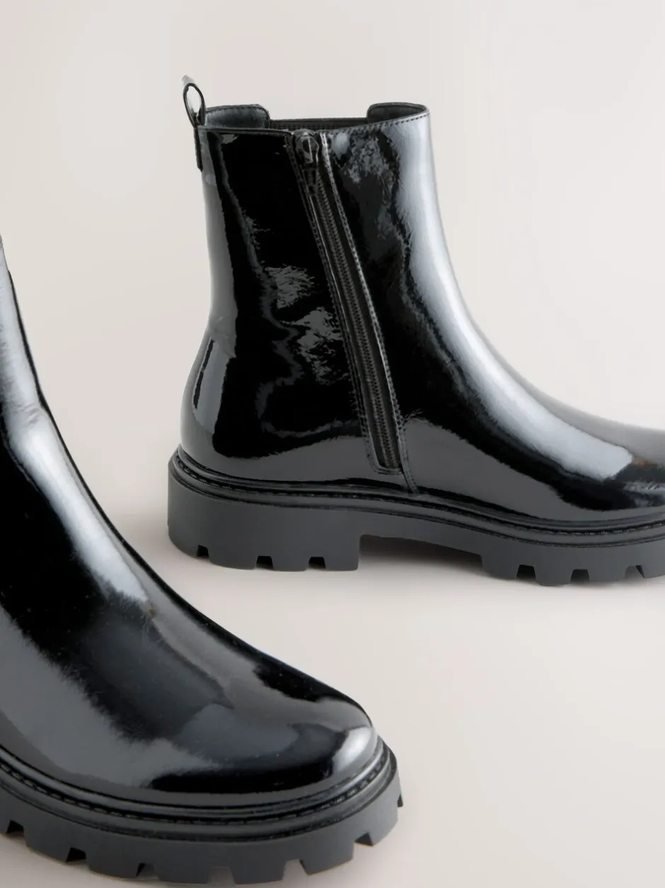 Ruimvallend En Extraruimvallend*Next - Forever Comfort® Chelsea-enkellaarzen met profielzool Zwart lak