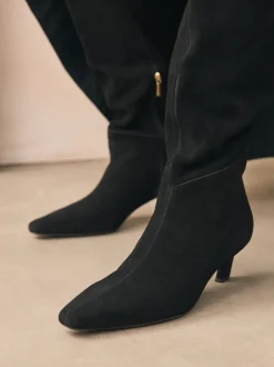 Ruimvallend En Extraruimvallend|Boots|Next - Forever Comfort® Knee High Chisel Toe Heeled Boots Zwart suède