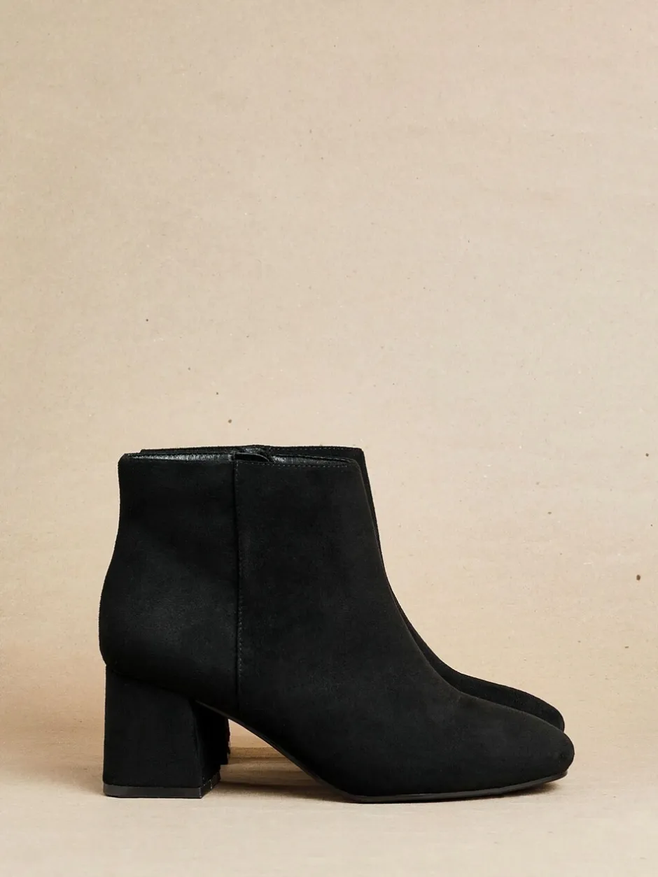 Ruimvallend En Extraruimvallend|Linzi - Alba Wide Fit Block Heeled Ankle Boots Zwart suède
