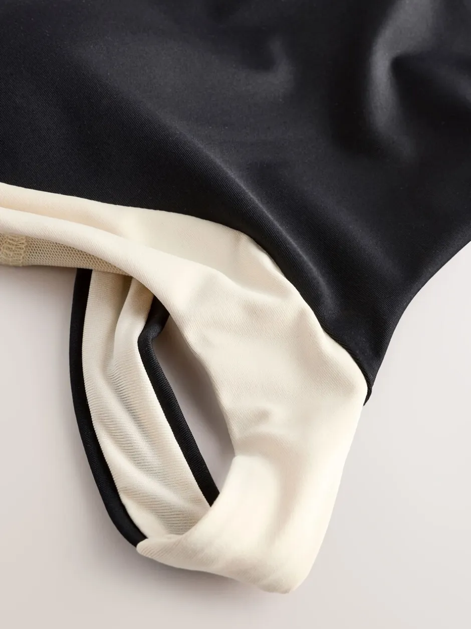 Badkleding*Next - Hoogsluitende halterbadpak met buikcorrectie Zwart/ecru