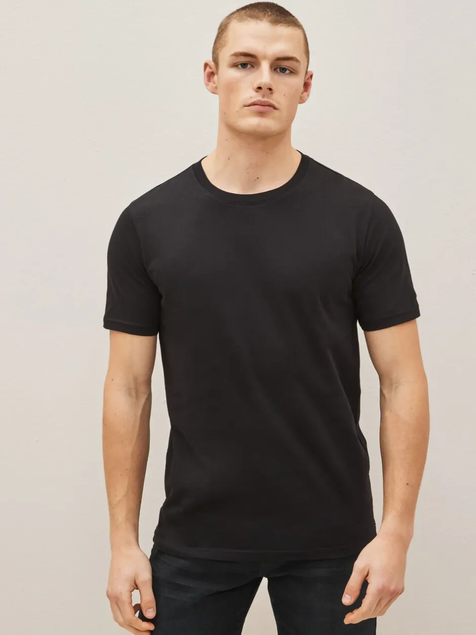 T-Shirts En Hemden|Next - Slim Fit - Essential katoenen T-shirts verpakking van 6 Zwart/leisteen/grijs gemêleerd/wit/marineblauw/blauw