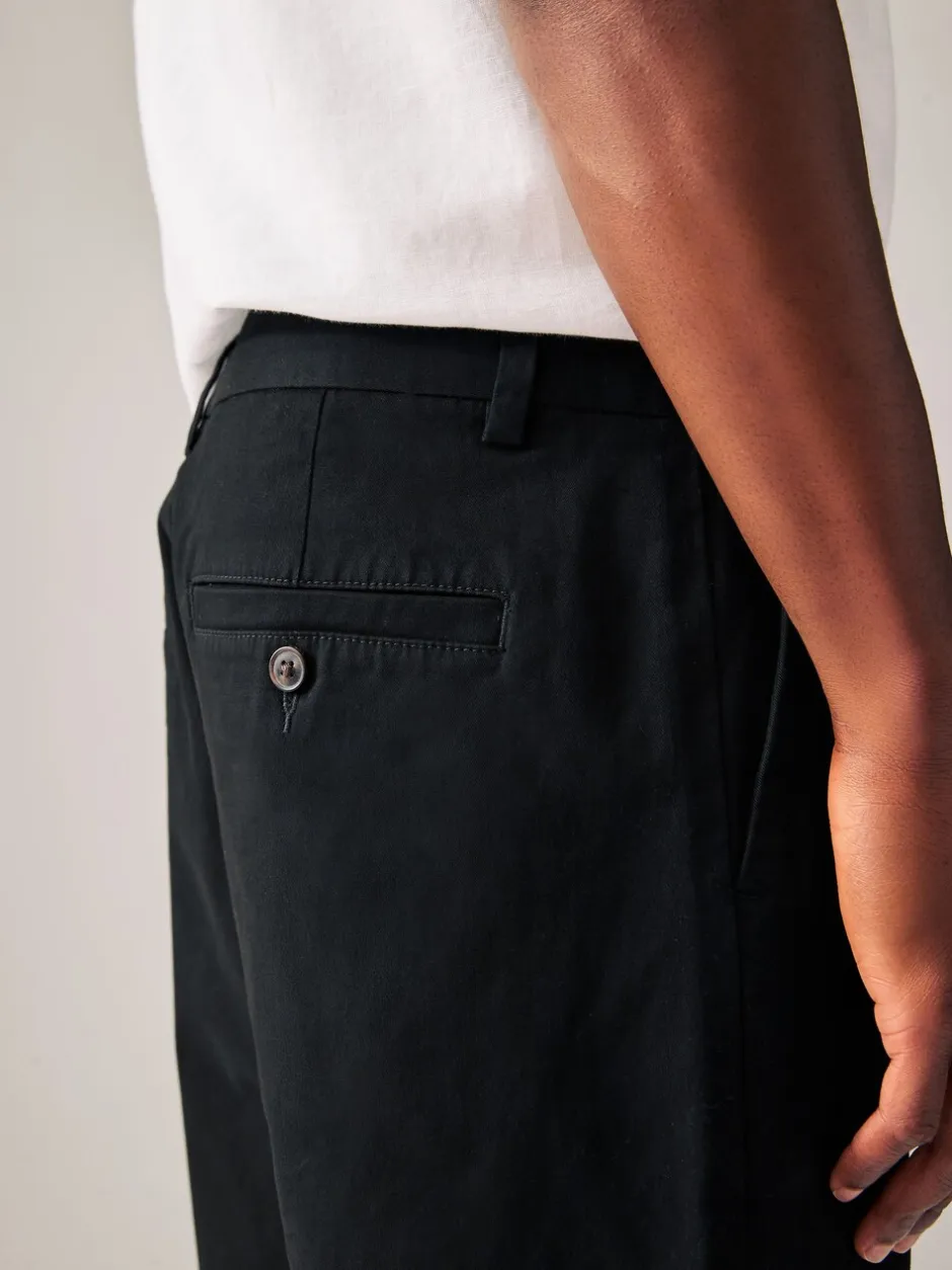 Shorts*Next - Slim Fit - Set van 2 chinoshorts met stretch Zwart/marineblauw