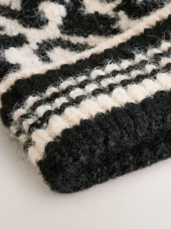 Mutsen, Handschoenen En Sjaals*Next - Gebreide muts met pompon Zwart/wit met dierenprint